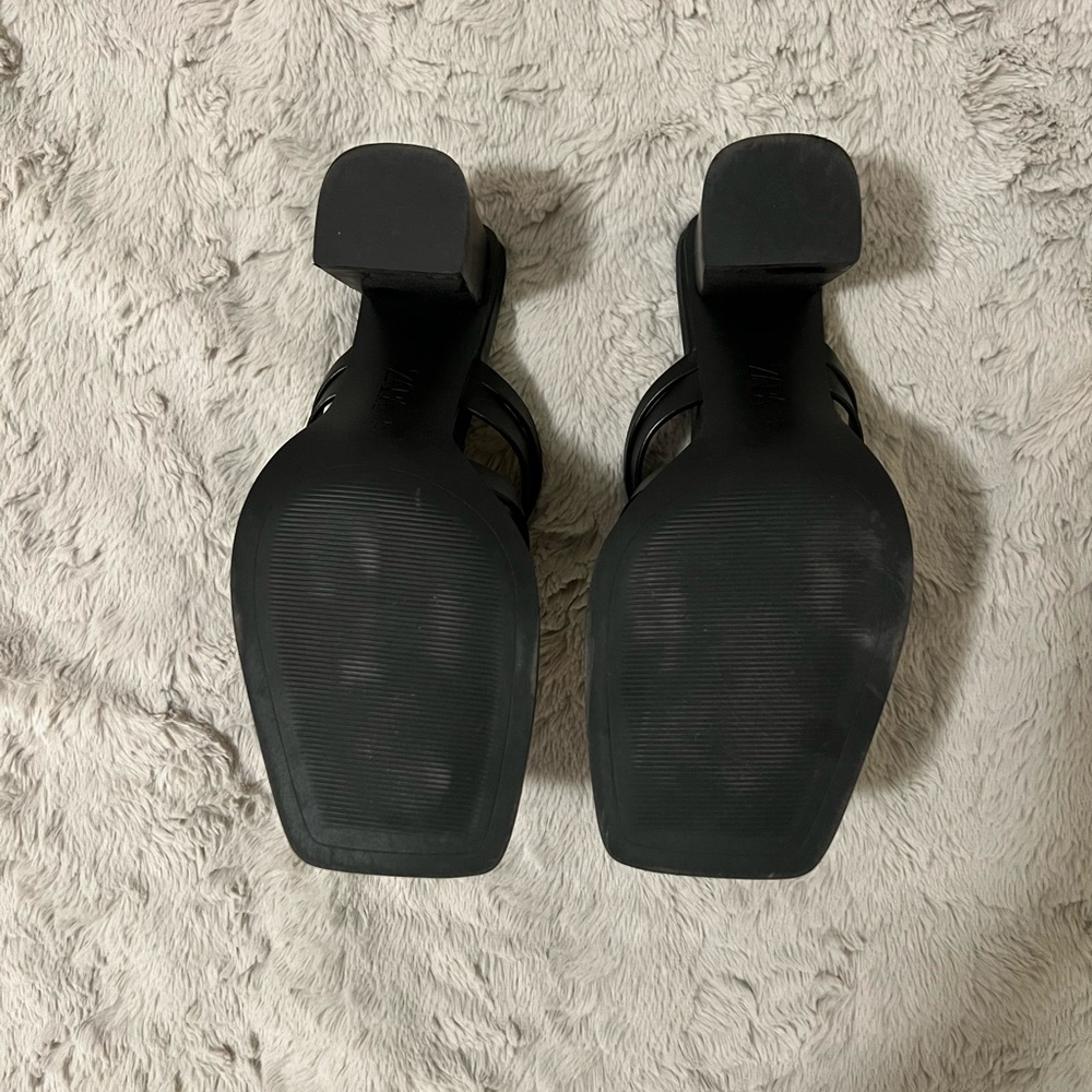 Zara - Block Heels - Picture 4 of 4